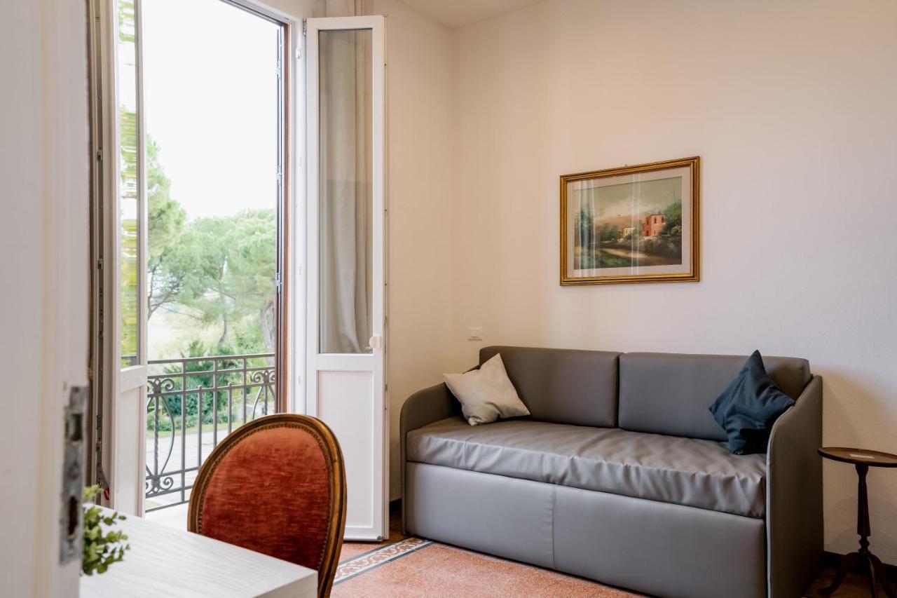 Lami Room & Apartment カステル・サン・ピエトロ・テルメ エクステリア 写真