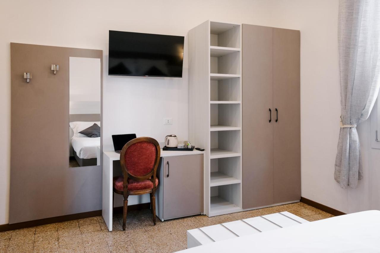 Lami Room & Apartment カステル・サン・ピエトロ・テルメ エクステリア 写真